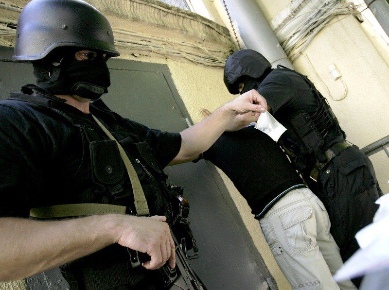 Мужчины договорились с контрагентом о доставке в Ульяновск крупной партии N-метилэфедрона.