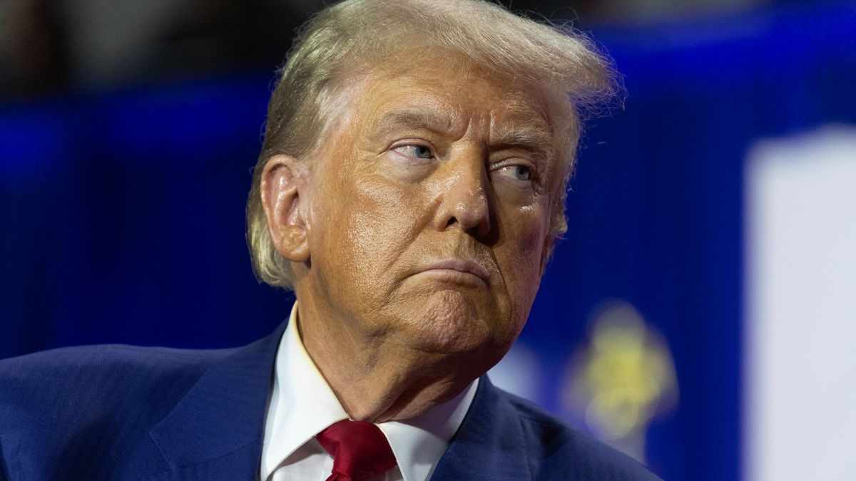 Премьер-министр отверг идею Трампа продать Гренландию США.