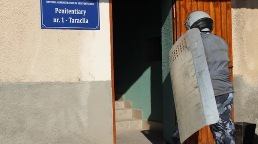 В тюрьме в Тараклии произошла драка: заключенный жестоко избит сокамерником.