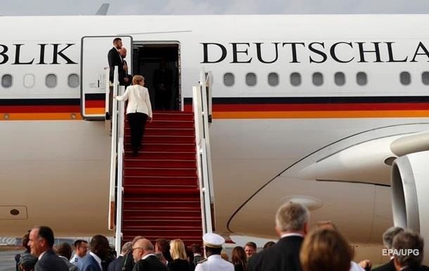 В США поломался самолет правительства Германии.