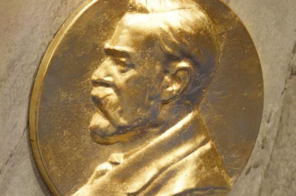 Academia care decernează Nobelul, implicată în scandalul #metoo