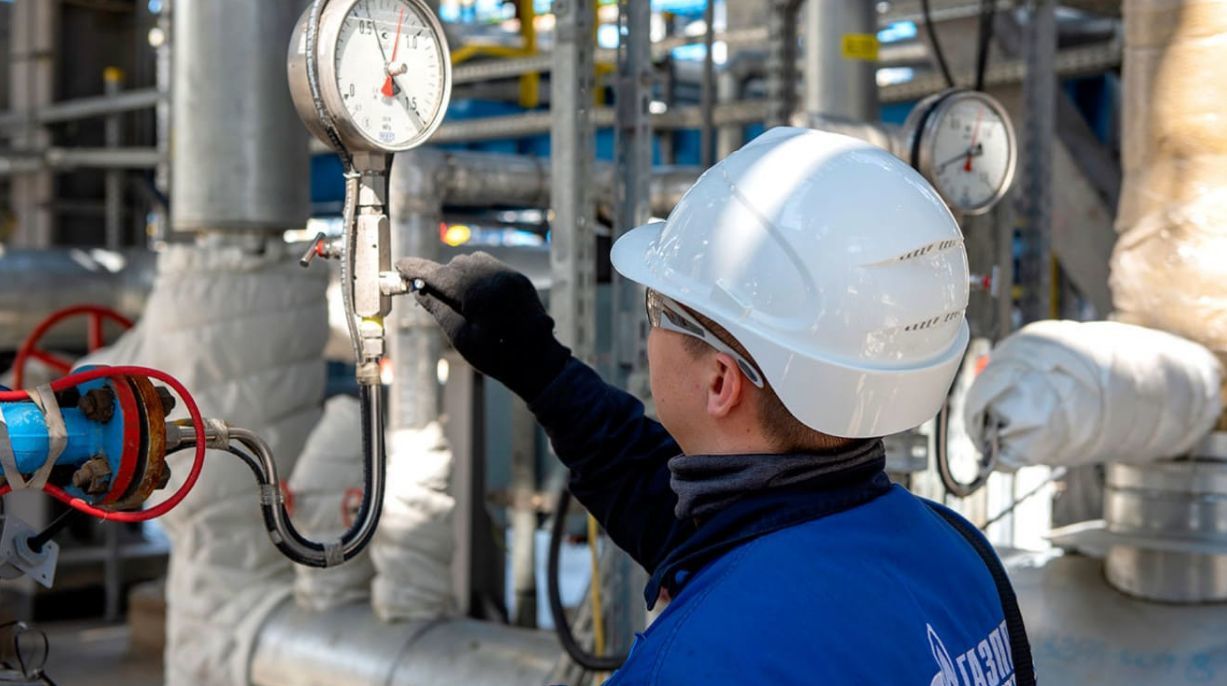 "Газпром" штатно продолжает подачу газа для транзита через Украину.