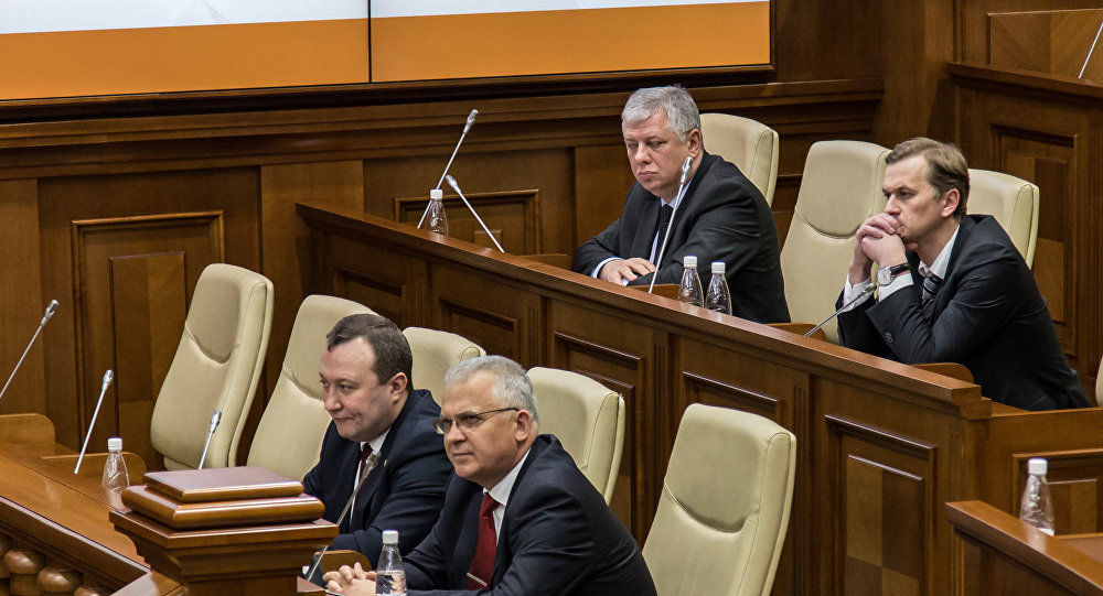 СИБ информировал и президента, и премьеров, и депутатов парламента.