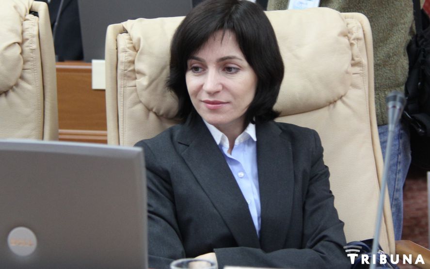 По мнению бывшего министра просвещения, принятое КС решение противоречивое.