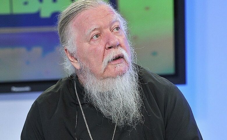 В России умер протоиерей, назвавший гражданских жен "бесплатными проститутками".