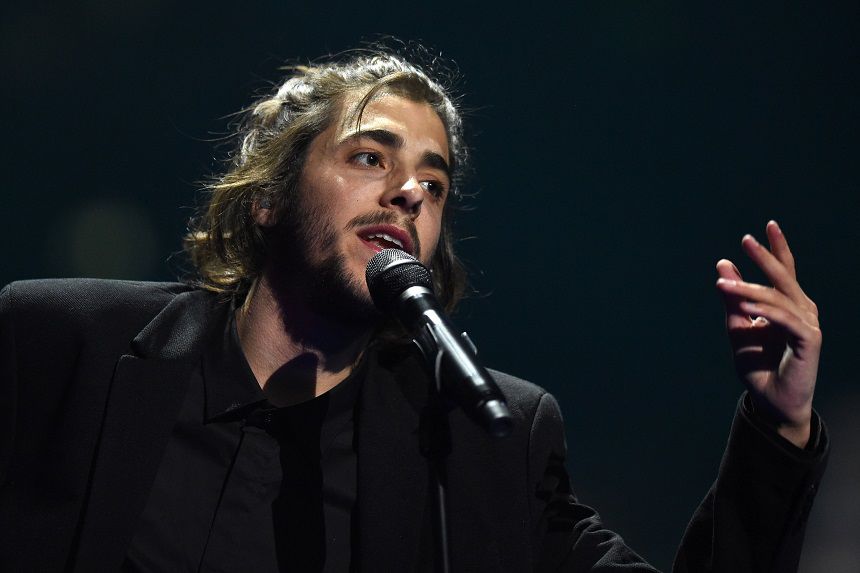 Castigatorul Eurovision 2017 este portughezul Salvador Sobral. 