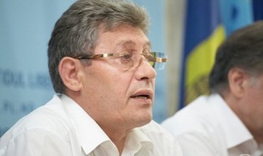 În ceea ce priveşte alegerile anticipate, Ghimpu a declarat că, după desfăşurarea lor nu ar fi posibilă crearea unei noi coaliţii de guvernare. 