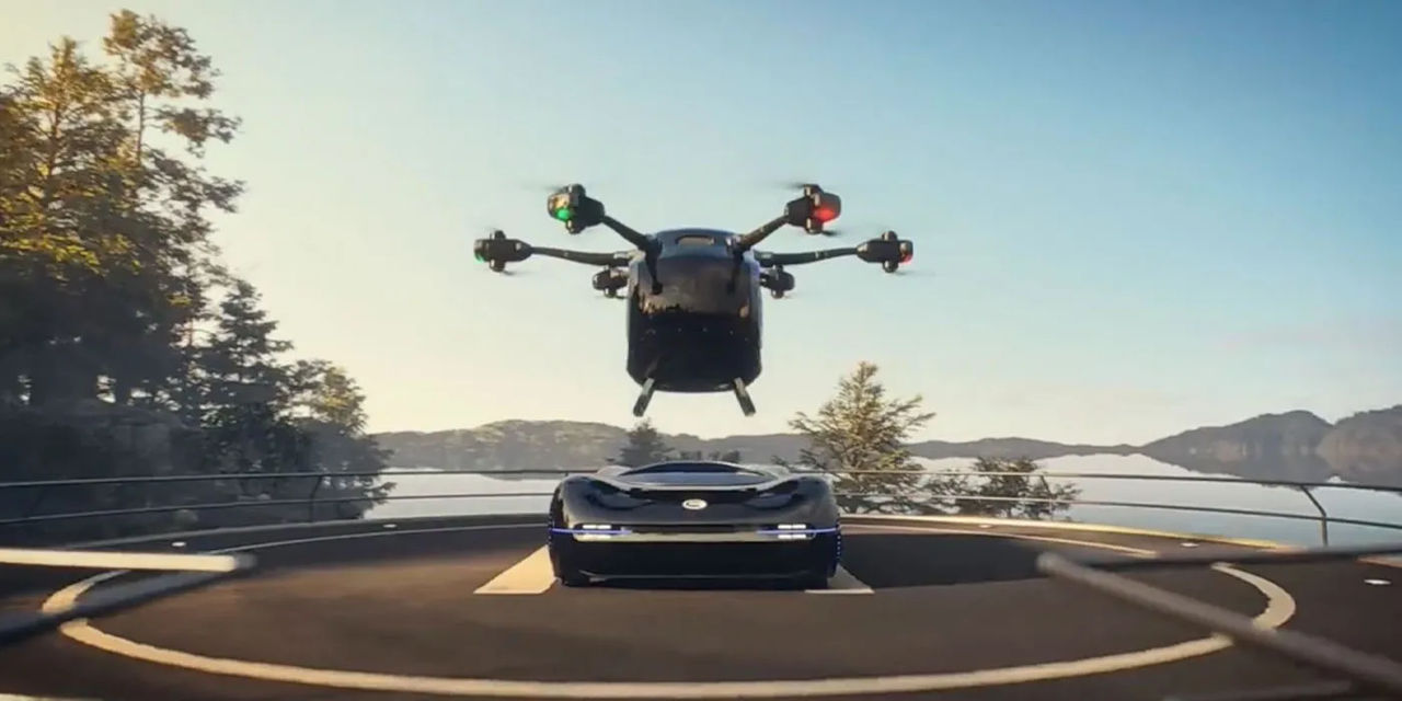 Китайская компания GAC представила комбо из автомобиля и eVTOL.