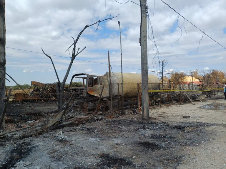 Запрет на доступ в зону взрыва цистерн с газом в Румынии снят/
