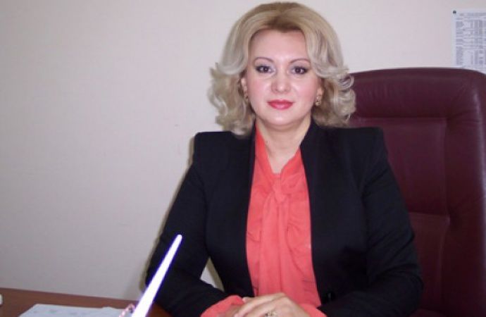 Руководитель фракции Партии коммунистов в парламенте Виолета Иванов.