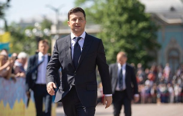 Жители Украины рассказали, чего ожидают от нового президента страны Владимира Зеленского.
