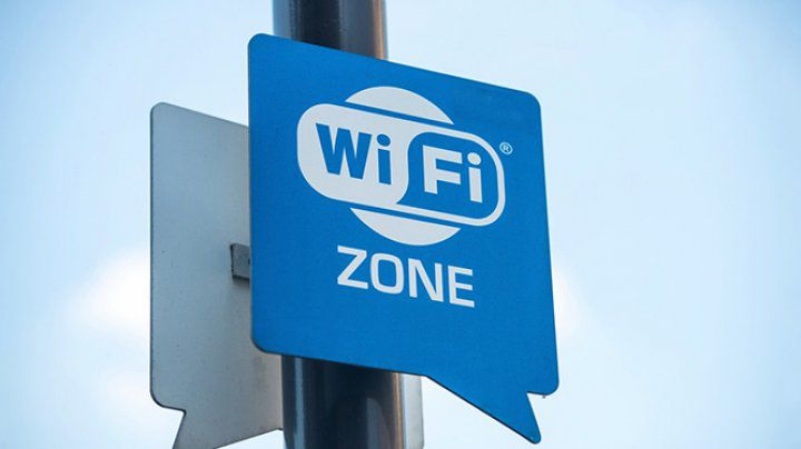 Bani pentru a amenaja zone publice cu acces la Wi Fi țărilor UE