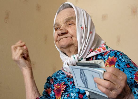 Если пенсионер решает работать, значит, его финансовый достаток низок.
