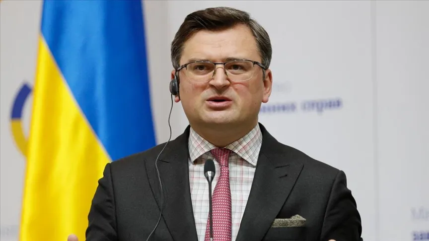 Кулеба об оплате газа и нефти в рублях: Одной рукой помогаете Украине, а другой - убиваете.