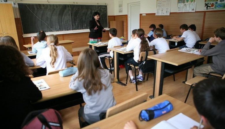 Более 200 школ Молдовы приняли детей-беженцев из Украины.