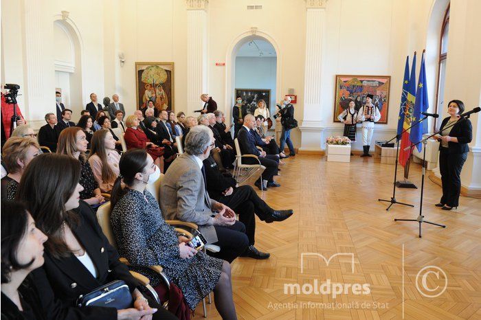 В Молдове присуждены премии в области культуры за 2021 год.