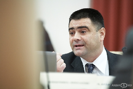 Мы не снимаем с себя вины и пытаемся принимать все возможные меры, чтобы солдаты не умирали во время несения службы.
