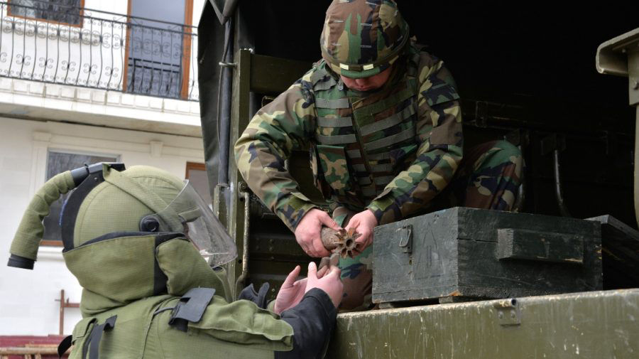 В Чадыр-Лунге обнаружили десятки взрывчатых предметов.