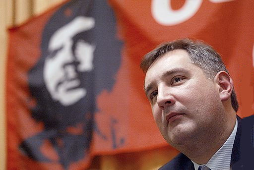 Вице-премьер РФ Дмитрий Рогозин употребил матерное ругательство в адрес певицы Мадонны.