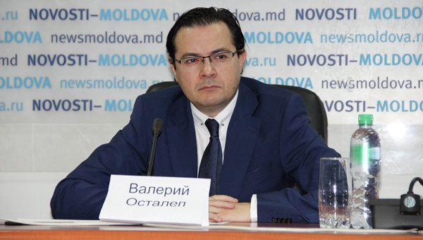Осталеп: "Румынские политики всегда используют джокер в виде нашей страны, вспоминая прошлое, чтобы прикрыть провалы собственной деятельности".