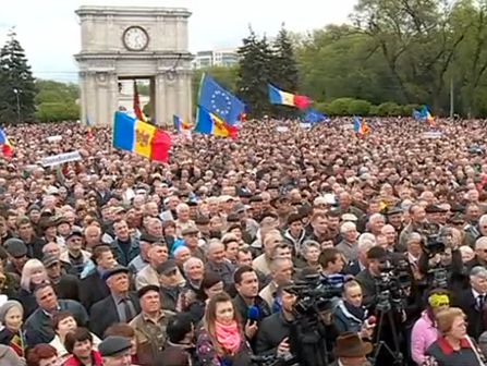 "Если во вторник до 17.00 не будет никакой реакции властей, то мы пойдем к резиденции главы государства".