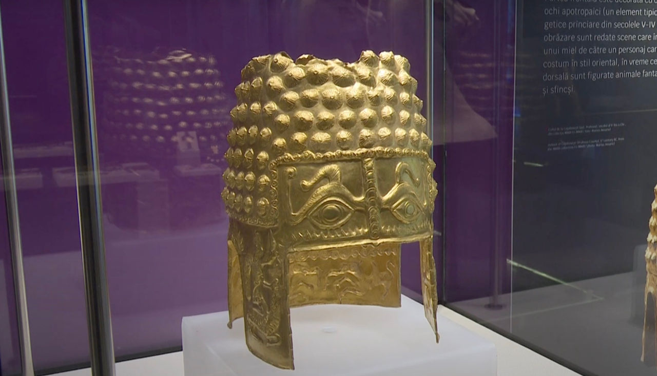 Un coif de aur din patrimoniul României, furat dintr-un muzeu din Olanda.