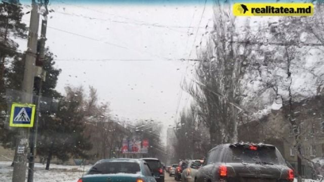 Все подъезды к населенным пунктам на юге республики разблокированы и очищены от снега. 