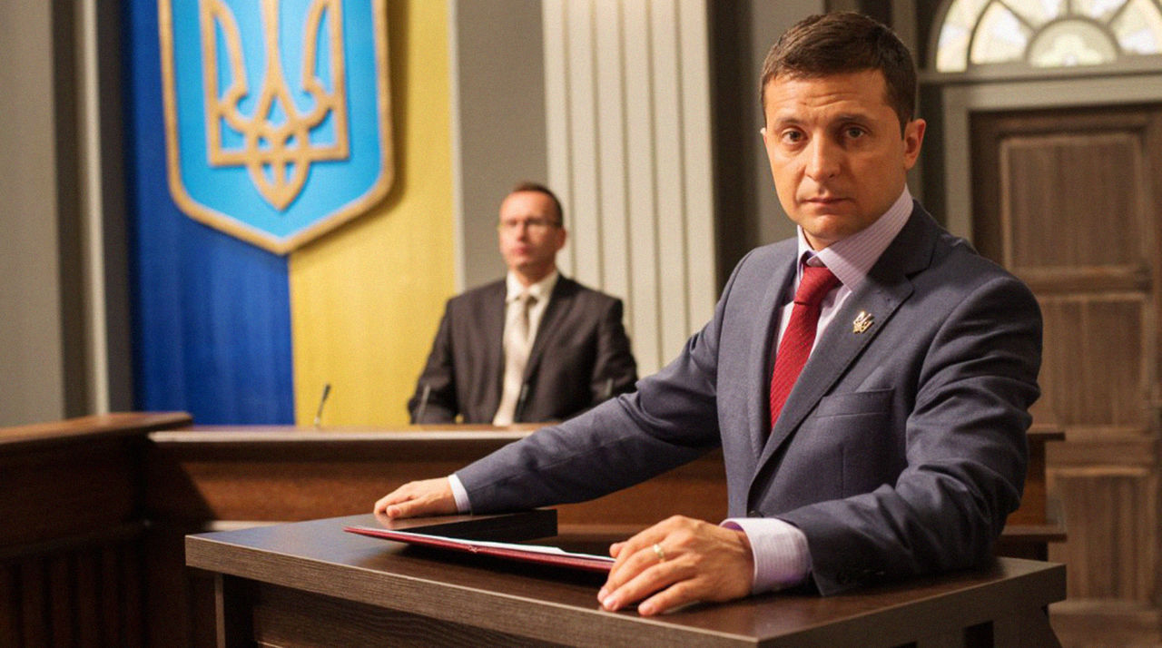 Зеленский вышел в лидеры президентской гонки на Украине.