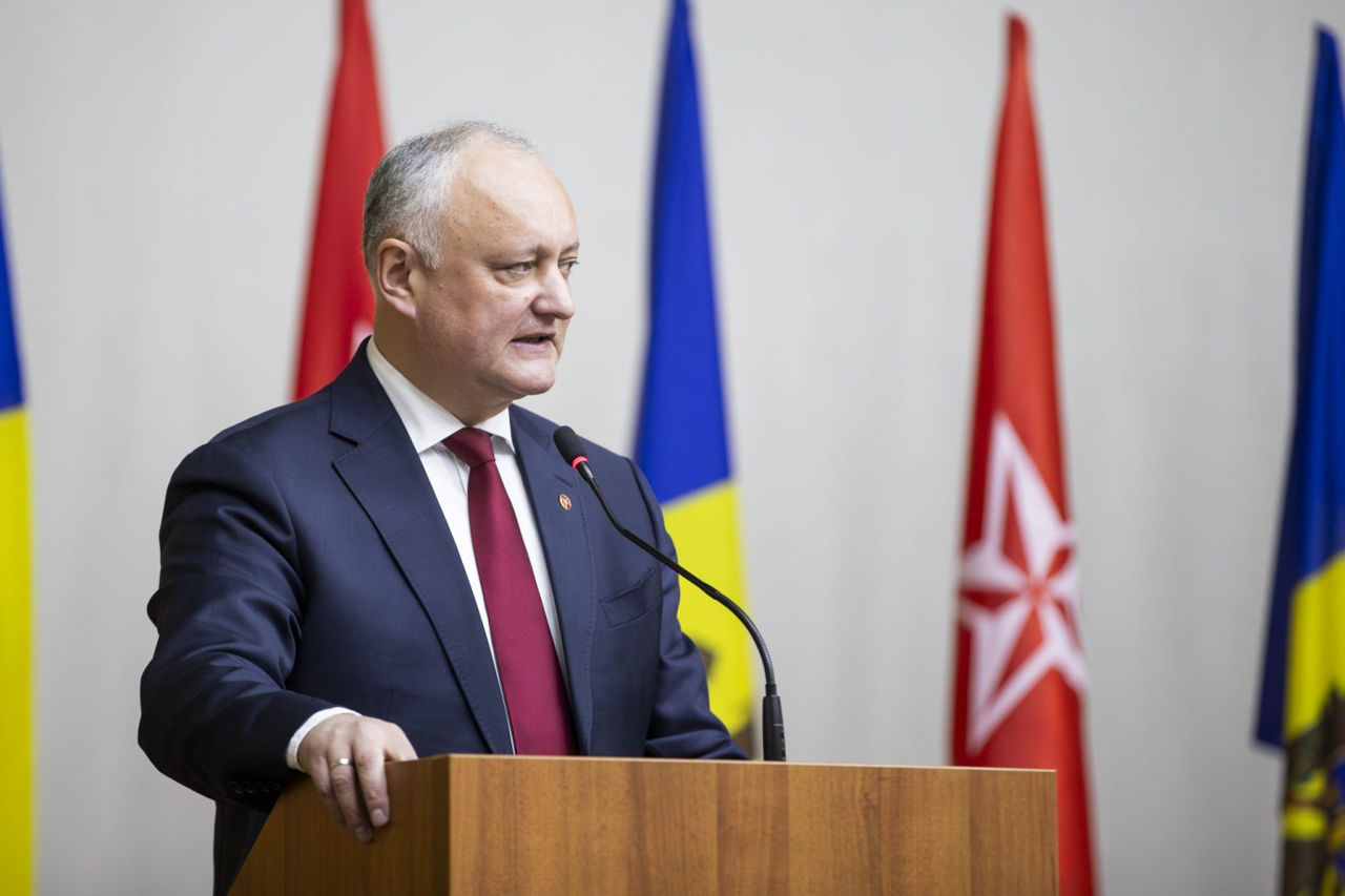 Dodon: Am fost împinși într-un model de capturare camuflat în lozinci europene.