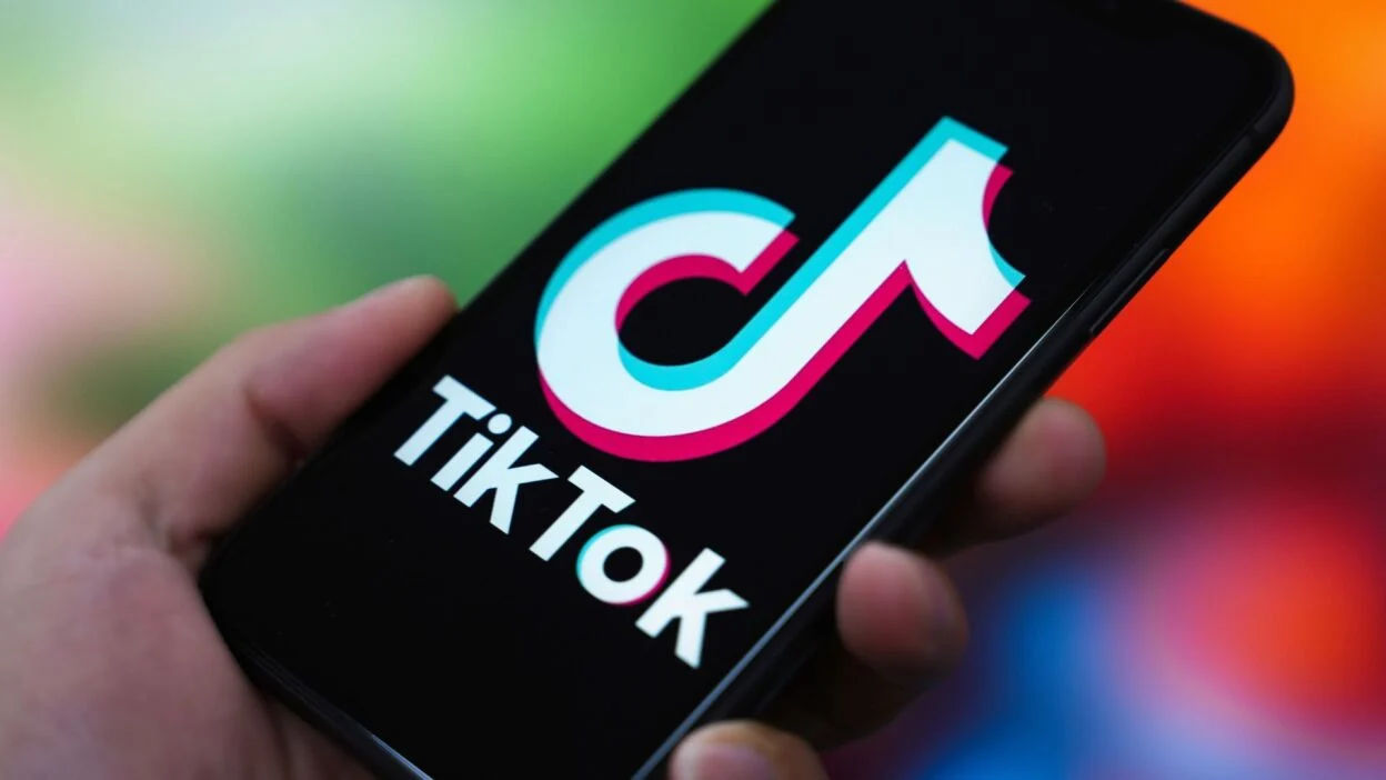 TikTok riscă o amendă de 500 milioane de euro în UE pentru trimiterea datelor în China.