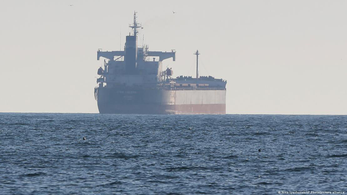 В Черном море заблокировано 218 судов с украинским зерном.