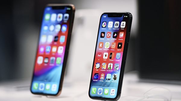 Глава корпорации Apple Тим Кук заявил в открытом письме инвесторам о замедлении темпов продаж iPhone. 