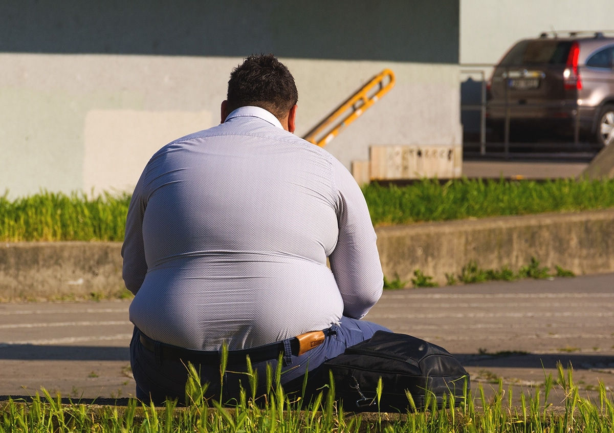 Studiu: Riscul de obezitate la bărbații căsătoriți este de trei ori mai mare decât la cei singuri.