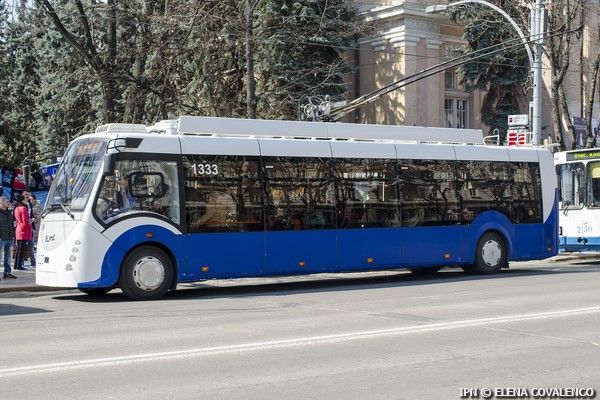 Помимо дополнения количества троллейбусов, будет продлен на один час и график движения.