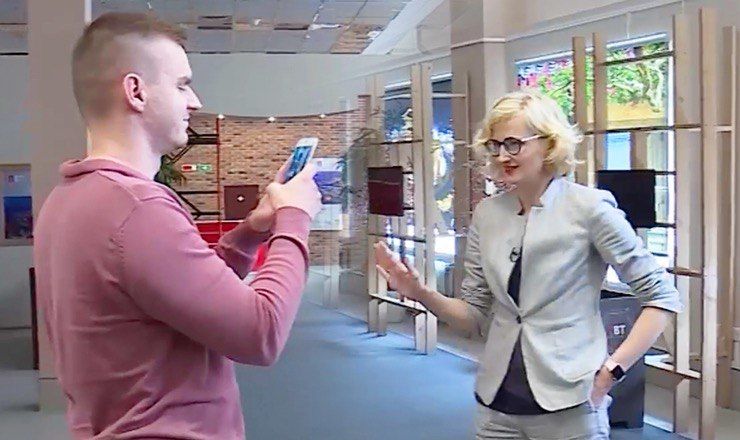Распознавать одежду по видео и фотографиям искусственный интеллект научили белорусские программисты. 