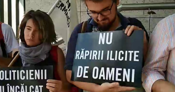 Occupy Guguță перед посольством Турции требуют освободить преподавателей.