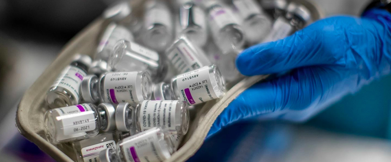 La Stampa: ЕС не продлит контракт с AstraZeneca и Johnson &amp; Johnson.