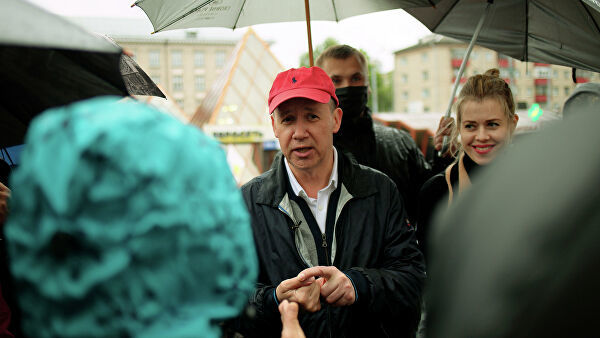 Цепкало уверен, что Тихановскую вынудили покинуть Минск. Фото: ria.ru.