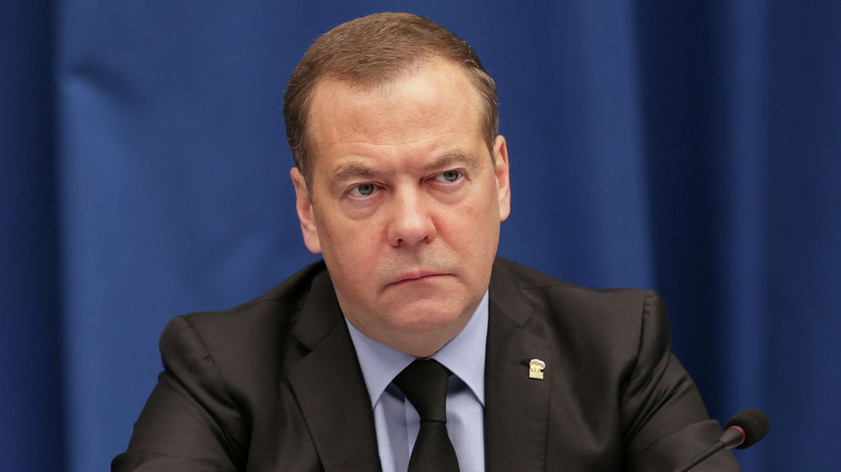 Медведев: "Адмирал Горшков" с "Цирконами" - отправленный "подарок" для США.
