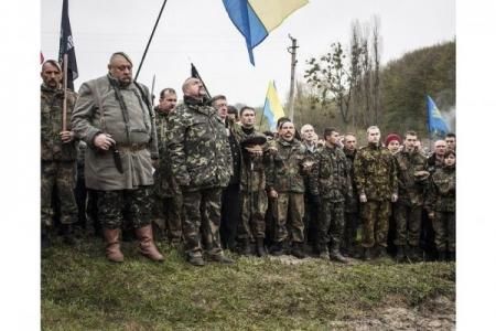 После ослабления визового бремени со стороны ЕС для граждан Молдавии выросло количество украинцев, желающих обзавестись молдавскими паспортами.