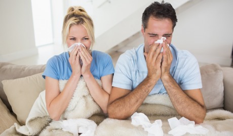 Tot mai multe cazuri de infecţii acute ale căilor respiratorii superioare (IACRS).