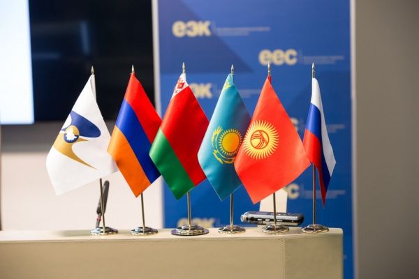 Более 40 % жителей Молдовы отдают предпочтение вступлению страны в Евразийский экономический союз (ЕАЭС).