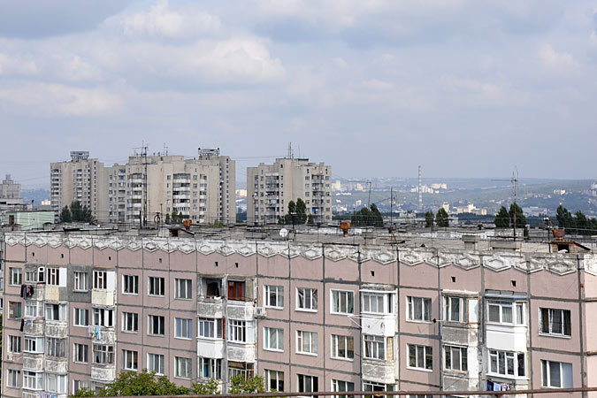 Произошло падение спроса на недвижимость, даже при том, что квартиры подешевели на 2-7%.