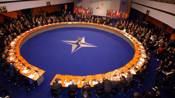 Mesajul a fost transmis de către Carmen Romero, un purtător de cuvânt al NATO.