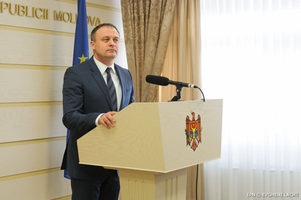 Канду отметил меры, которых можно предпринять и личные обязательства по продвижению пакета законов в парламенте.
