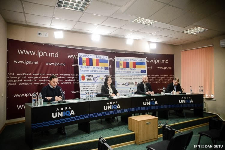 Эксперты обсудили запуск железнодорожного маршрута Яссы-Кишинев-Одесса.