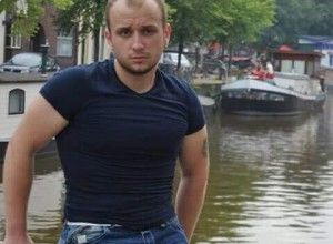 Младшего сына депутата Нае-Симиона Плешки допросили прокуроры.