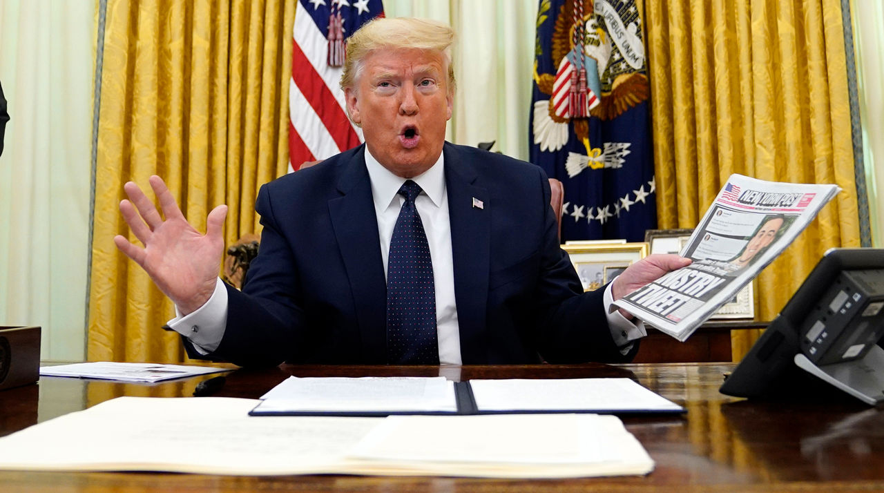 Трамп заявил, что не прятался в бункере во время протестов.