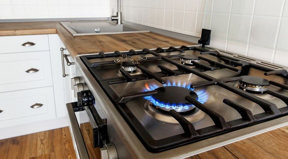 Bloomberg: Aragazul pe gaz provoacă anual până la 40.000 de decese în Europa.
