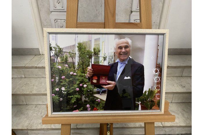 В столице открылась фотовыставка, посвященная композитору Евгению Доге.